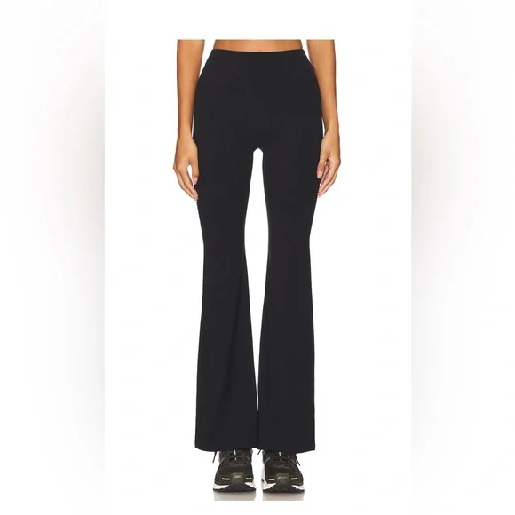 P.E. Nation Preview leggings in Black - Picture 1 of 2